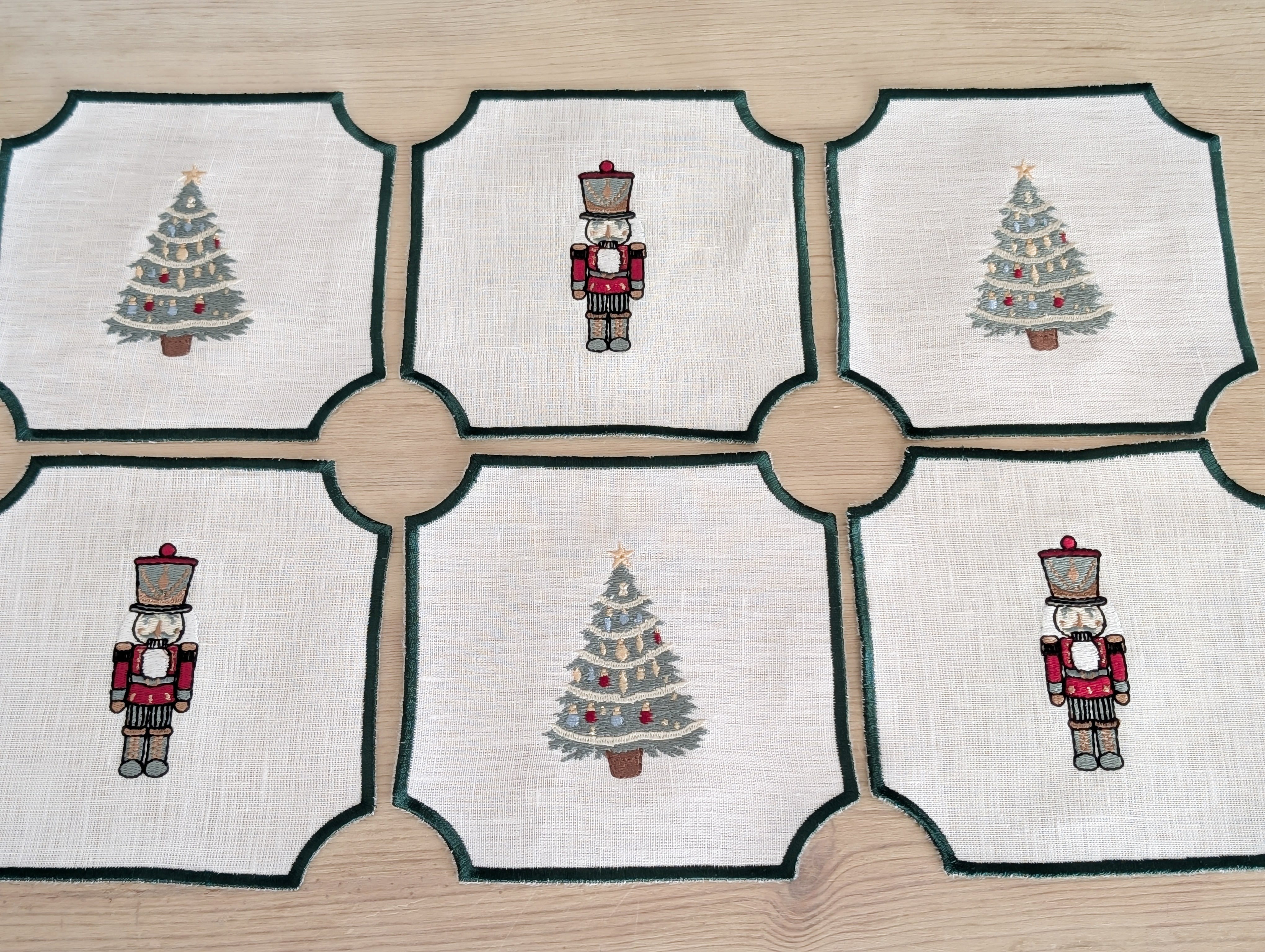 CASCANUECES: servilletas de cocktail lino Navidad (set de 6)