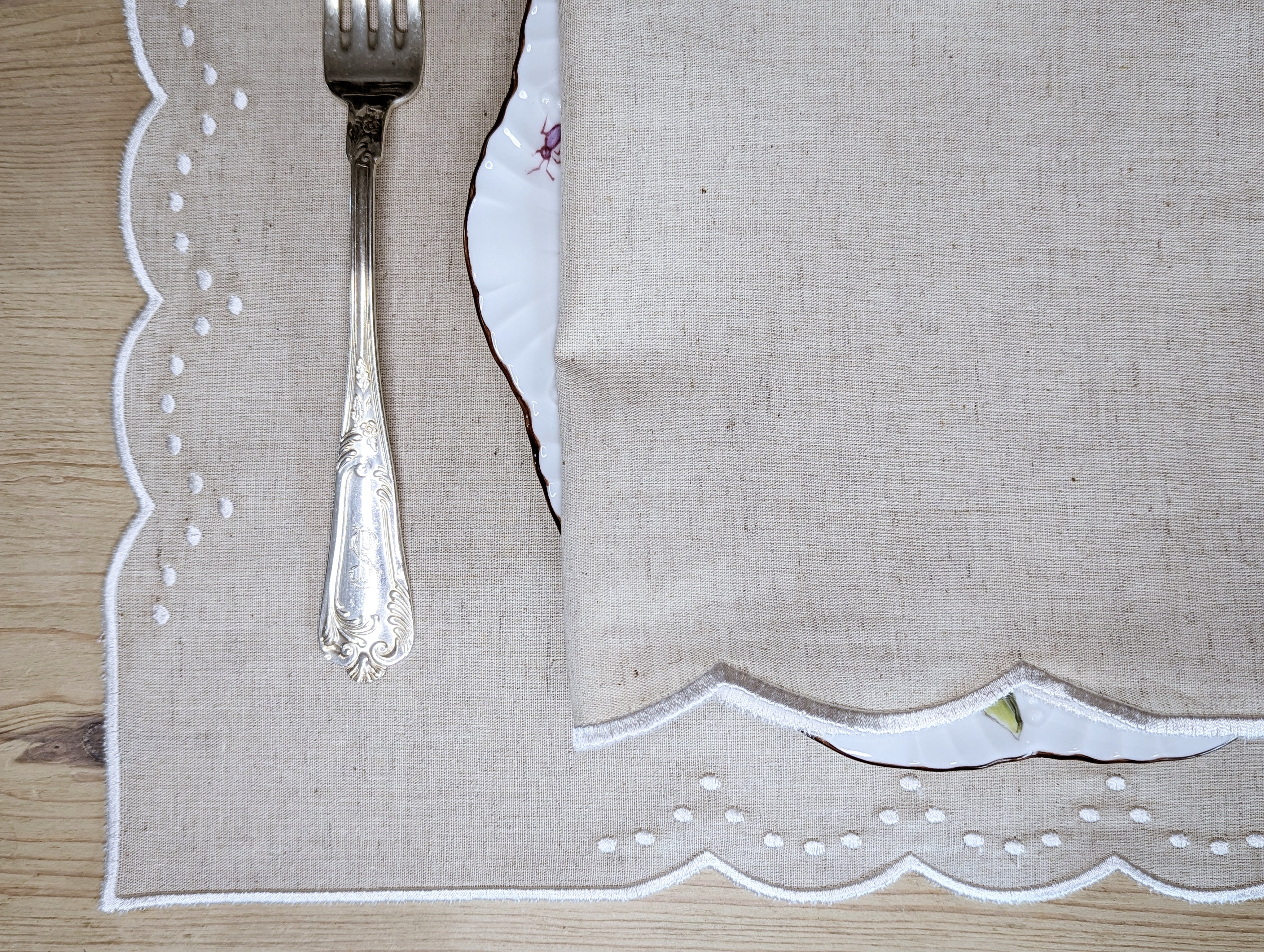 PUGLIA: Bodoque linen individual tablecloth