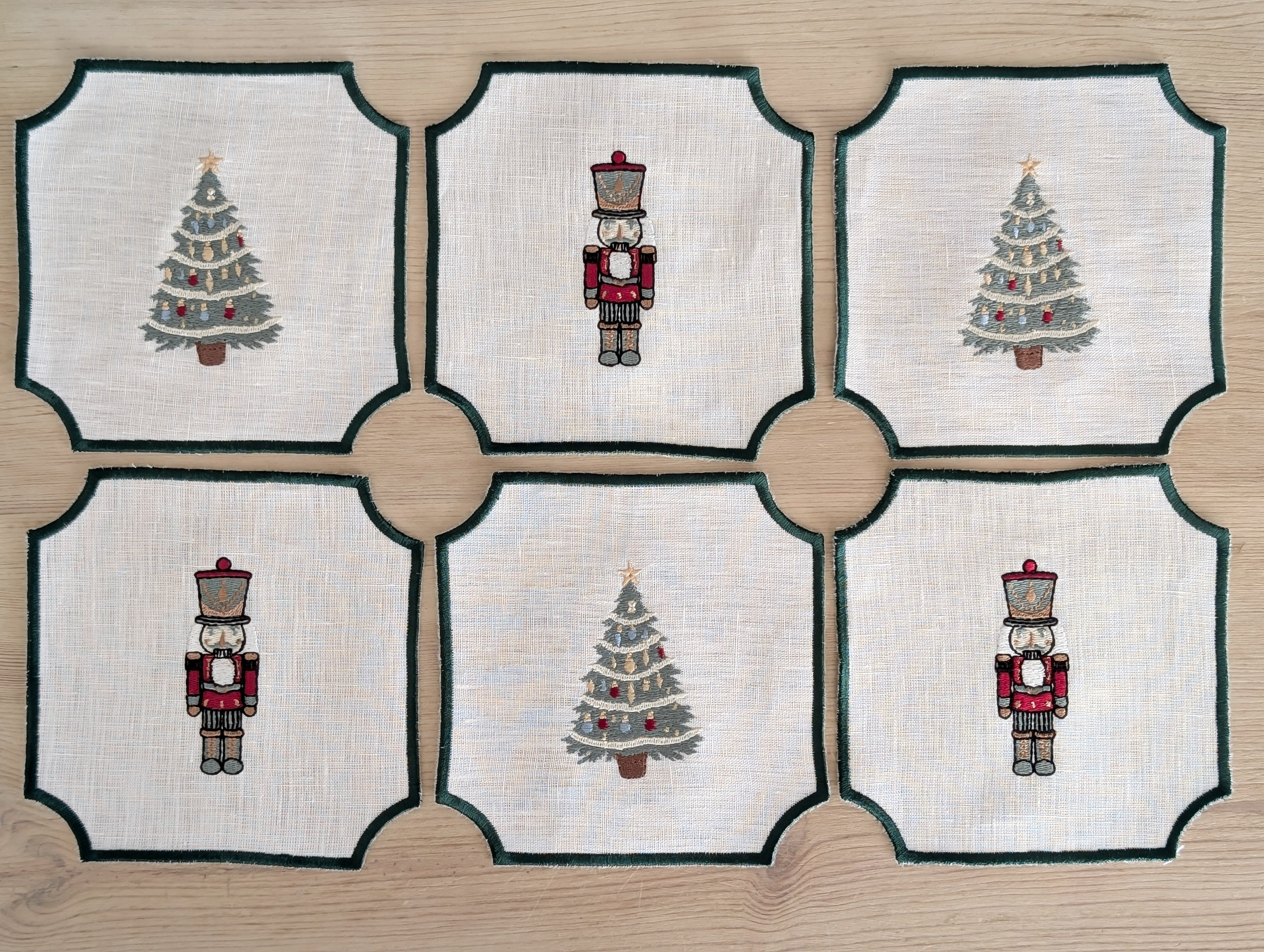 CASCANUECES: servilletas de cocktail lino Navidad (set de 6)