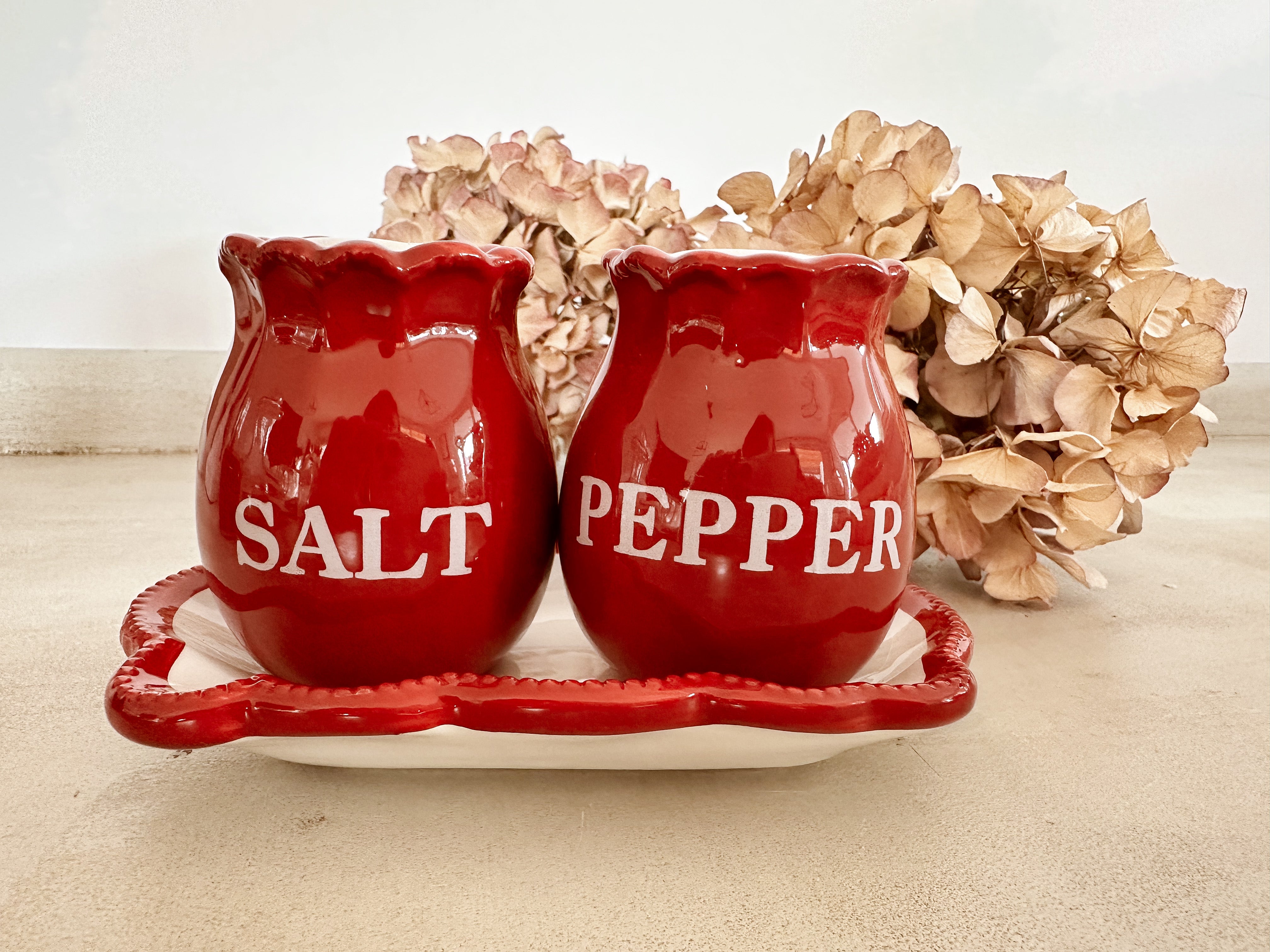 SALT&PEPPER: Saleros con platito